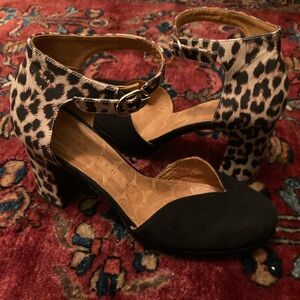 Chie Mihara Black and Leopard Print Heels